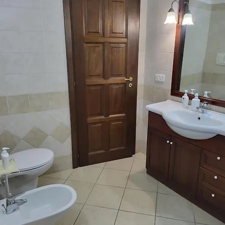 La Terrazza Di Via Roma Tatil Evi
